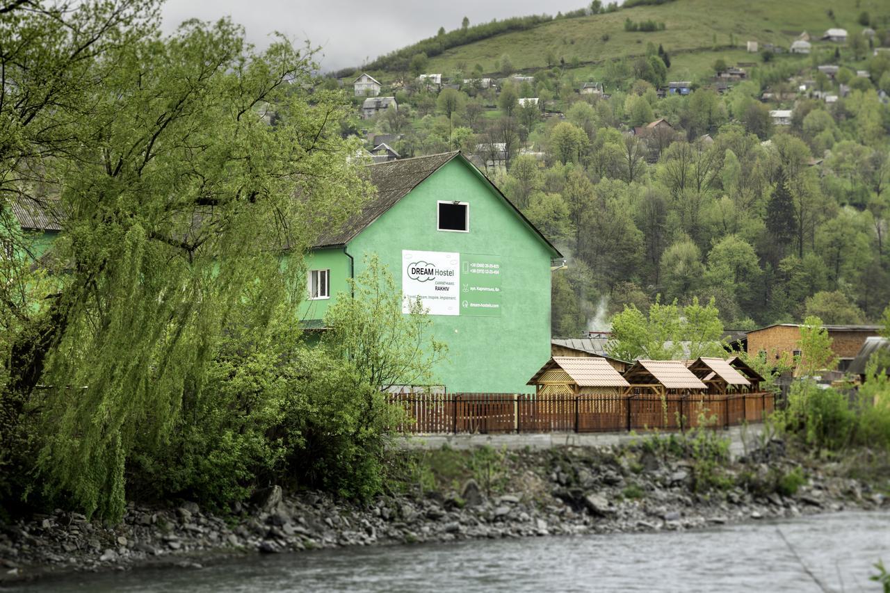 Dream Hostel Carpathians Rakhiv Exterior photo
