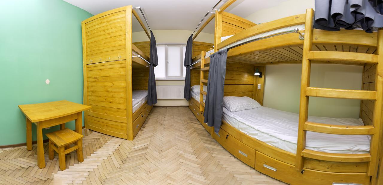 Dream Hostel Carpathians Rakhiv Exterior photo
